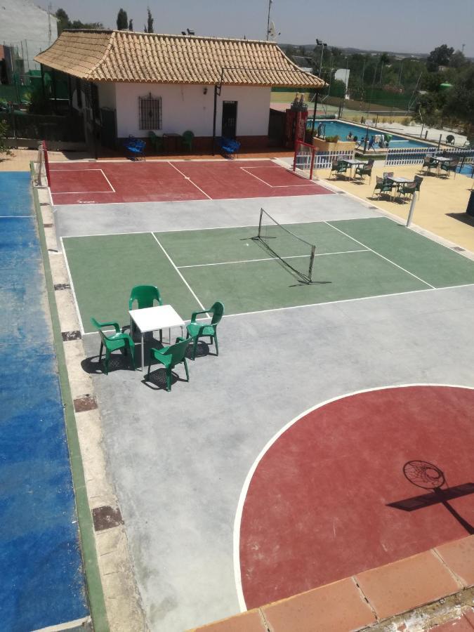 Bungalow Perotonar Ideal Para Familia Con Niños La Puebla de Cazalla Bagian luar foto